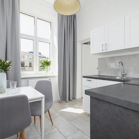 2-Bedroom Apartment - Dluga 65 Краков Экстерьер фото