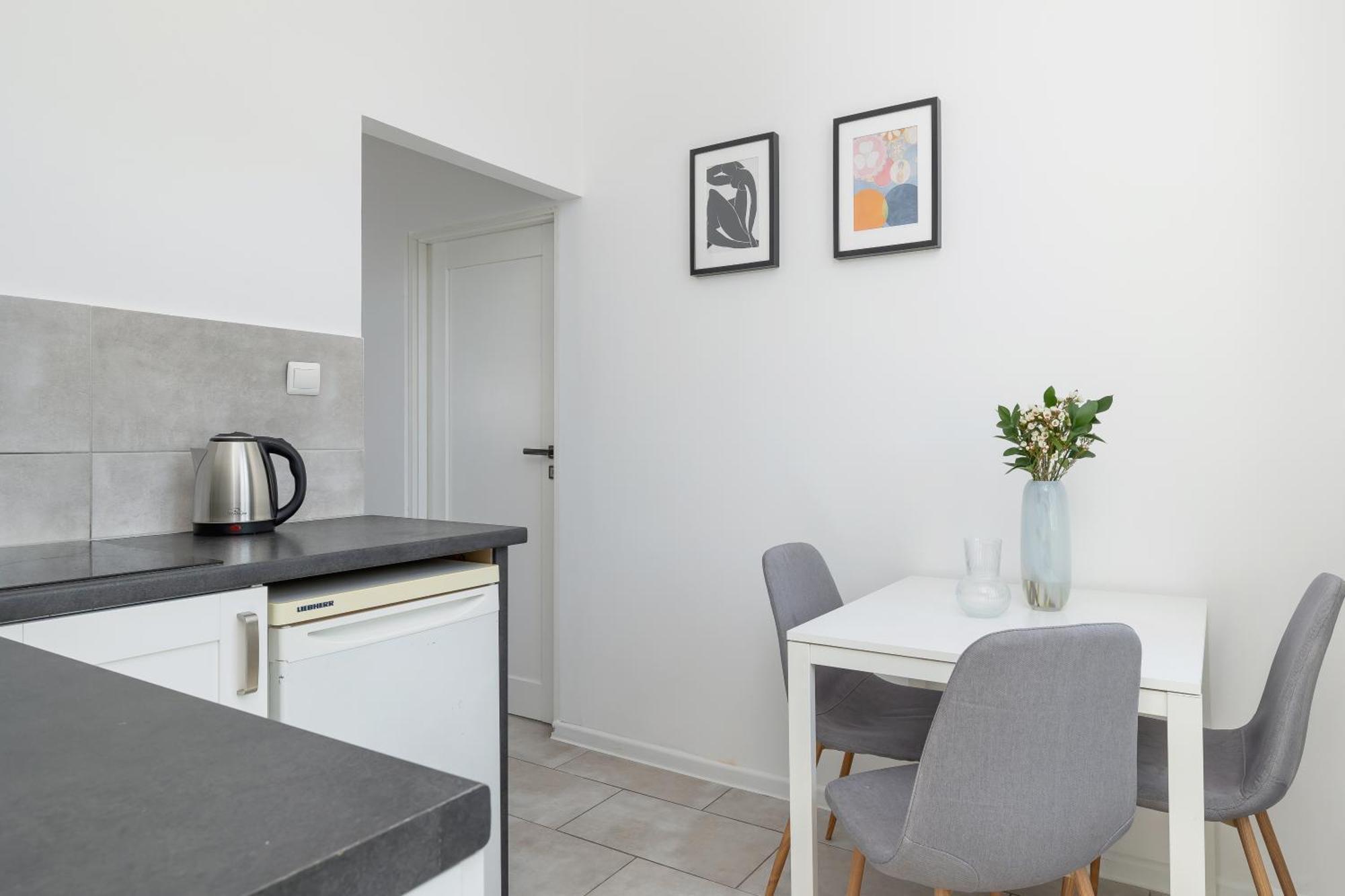 2-Bedroom Apartment - Dluga 65 Краков Экстерьер фото